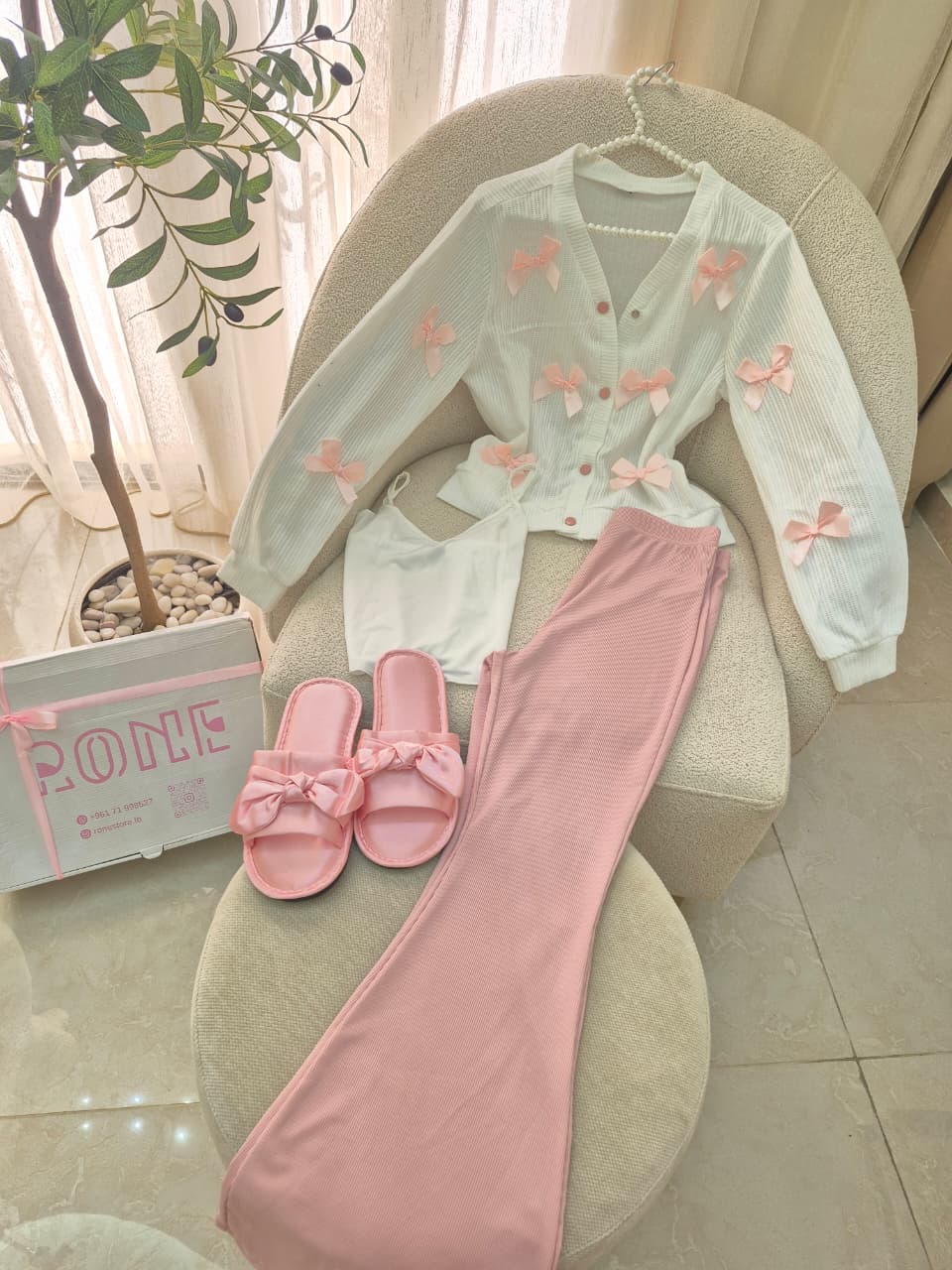 Feminine Bow Set